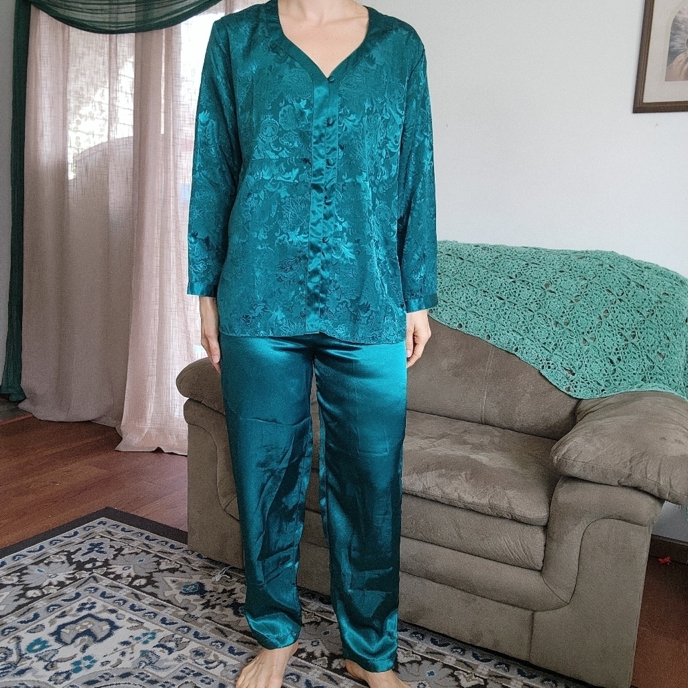 Victorias Secret Vintage Gold Label Green Satin Pajama Set size small